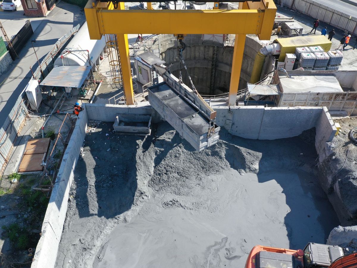 Başakşehir 12 Bloklu Sitede Riskli Yapı Tespiti